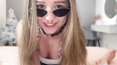 Slutty schoolgirl punished by stepfather got face and mouth covered in thick cum