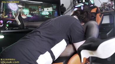 Asian gamer girl destroyed in black stockings and heels with real orgasm