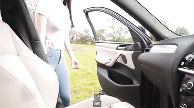 First date with asian girl ends in wild car sex