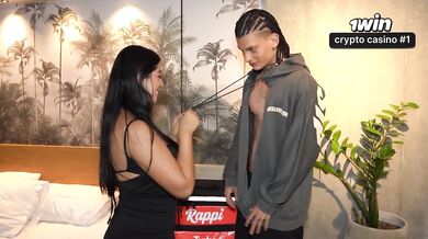 Jordy the Rappi driver ravages busty latina milf gets juicy fivestar rating