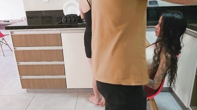 Wife washes dishes while friend flaunts pussy to husband