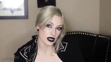 Therapist ruins blonde alt girl with dildo and dirty talk until she’s cumming hard