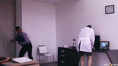 Latina student gets drilled behind lab desk by scientist boss