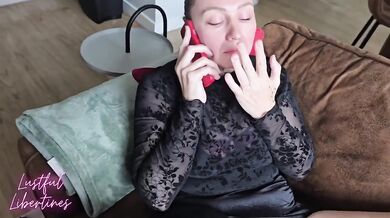 Fuck my British MILF Stepmom as she has hot phone sex