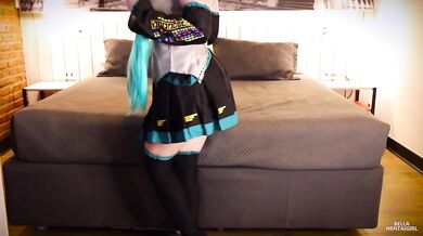 Hatsune Miku cosplay gets fucked hard cumshot doggy reverse cowgirl tease