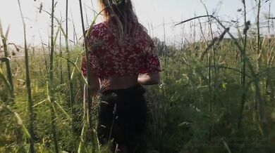 Risky public fuck squirts all over my cock while we fuck outdoor