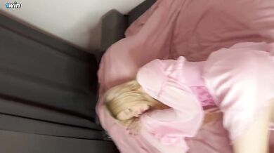 Woke up a beauty with a big cock ruined her tiny body