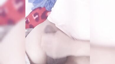 Another day for jakol in bed and cum three times