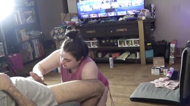 Gaming Blowjob For The Holidays
