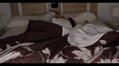 Real Couple Morning Sex — Bareback, Deep Creampie & Multiple Positions (Missionary to Cowgirl)