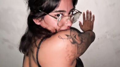 After deep throat I kissed her raw gushing cum inside pussy