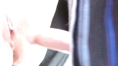 Pamela’s slutty ass gets destroyed squirting in the car