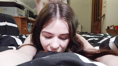Homemade girlfriend deepthroats big cock until cum floods mouth