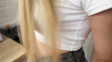 Perfect scrambled eggs and hard missionary fuck in the kitchen until she gushes hot Russian cum