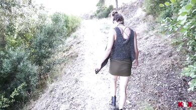 Flashin cumwalk got me sloppy facialed by slutty babe POV
