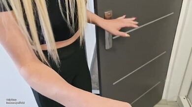 Student pays rent with sloppy deepthroat and doggystyle fucking
