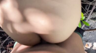 Filipina cumshot in pussy while sucking dick outdoors in risky public fuck