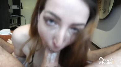 Liz Rainbow's wild redhead tits ride rough Italian cumshot in hotel