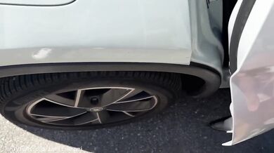 Taxi cocksucker gets caught blowing a hung Italian MILF while voyeur driver watches