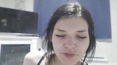 Daddy’s little slut deepthroats that big dick till she chokes