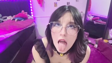 Shy elf gets your attention loses control final squirt cosplay Latina solo