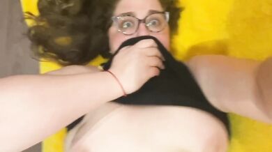 Nerdy girl with big tits gets face fucked missionary by stranger on first Tinder date