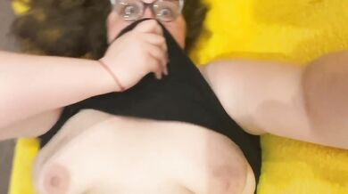 Nerdy girl with big tits gets face fucked missionary by stranger on first Tinder date