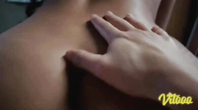 My girlfriend wakes up and sits on my big dick until semen drips from her tight pussy