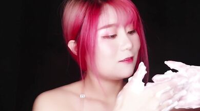 ASMR hot naughty girl water bubble massage ears mouth sounds leaking mess