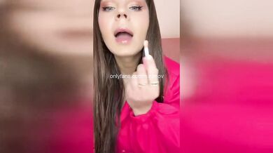 Brunnete BBW virgin fingers grind raw cock fire deep in tight pussy busty solo