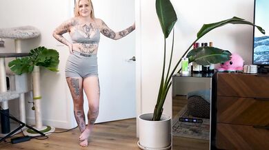 Bratty goth step sis demanded a FULL BODY MASSAGE - Sammy Stoner