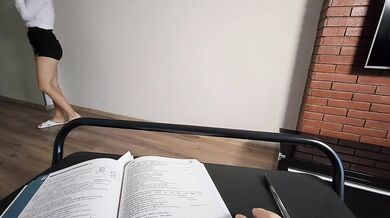 English tutor forgot to put on panties and flashed her pussy