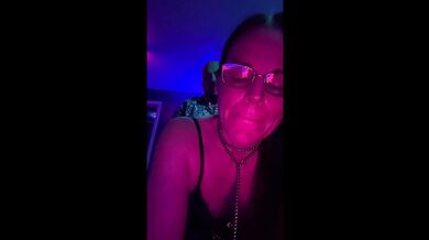 NIGHT OUT! Sexy Milf EARNS a thick dripping creampie for being a good girl!