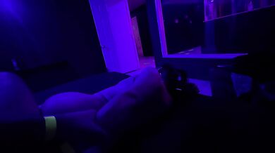 NIGHT OUT! Sexy Milf EARNS a thick dripping creampie for being a good girl!