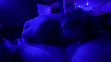 NIGHT OUT! Sexy Milf EARNS a thick dripping creampie for being a good girl!