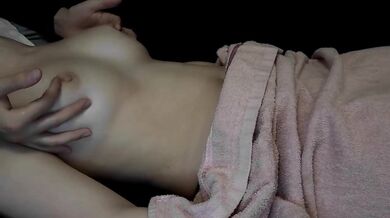 SHE TWITCHES WHEN I TOUCH HER // JAPANESE OIL MASSAGE