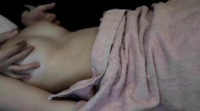SHE TWITCHES WHEN I TOUCH HER // JAPANESE OIL MASSAGE