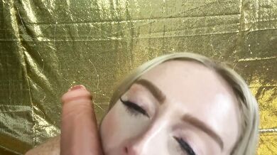 Photographer worships his slutty blonde model who gushes and begs for more