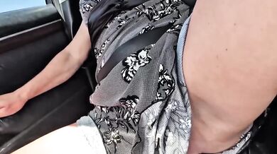 Little Linda's wet 50 plus solo