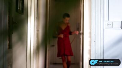 She arrives while raining for a passionate fuck