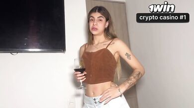 Her culo perfecto made me pay rent with a deep throat