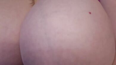 Lady Harland Gets Free Her Big Natural Jiggly Tits Bounce Joyfully