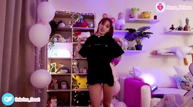 Ginger teen strips bare teasing her naughty ass sexy red hair sluts alone