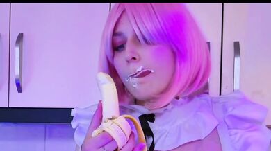 Cosplay Maid Serves Fruits Cream Hands Knees Screams