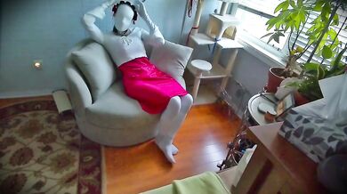 Maid’s Rubber Mask Fetish: She plays with her tight kitty body while wearing a faceless doll suit