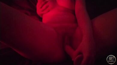 Chubby goth girl masturbates with dildo imagining her lover