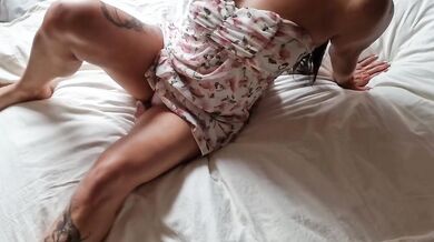 Come touch me fucked hard by big dick milf POV home video creampie