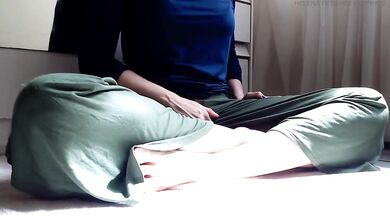 Yoga teacher's pussy drips before class as she gets herself off then moans loud and squirting