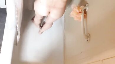 Pov Hana gets wrecked in steamy shower solo