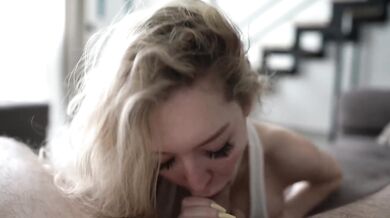 Morning blowjob from stepsister cum in mouth
